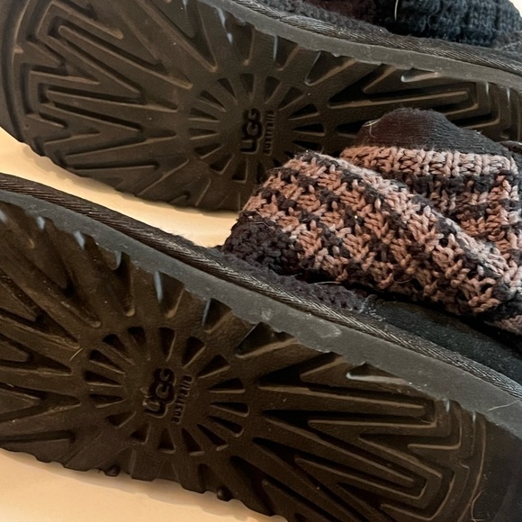 UGG AUSTRALIA ~ Black Cable Knit LELAND 1000464 Fold Over BOOTS ~ Women Size 7 - Picture 6 of 7